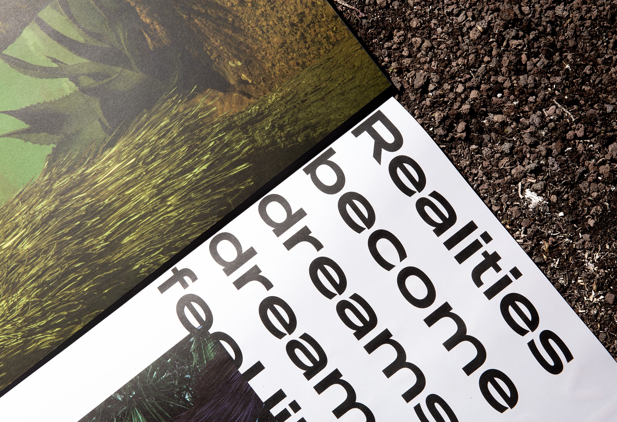 schr&auml;ges Detail Schrift auf Papier / oblique detail writing on paper