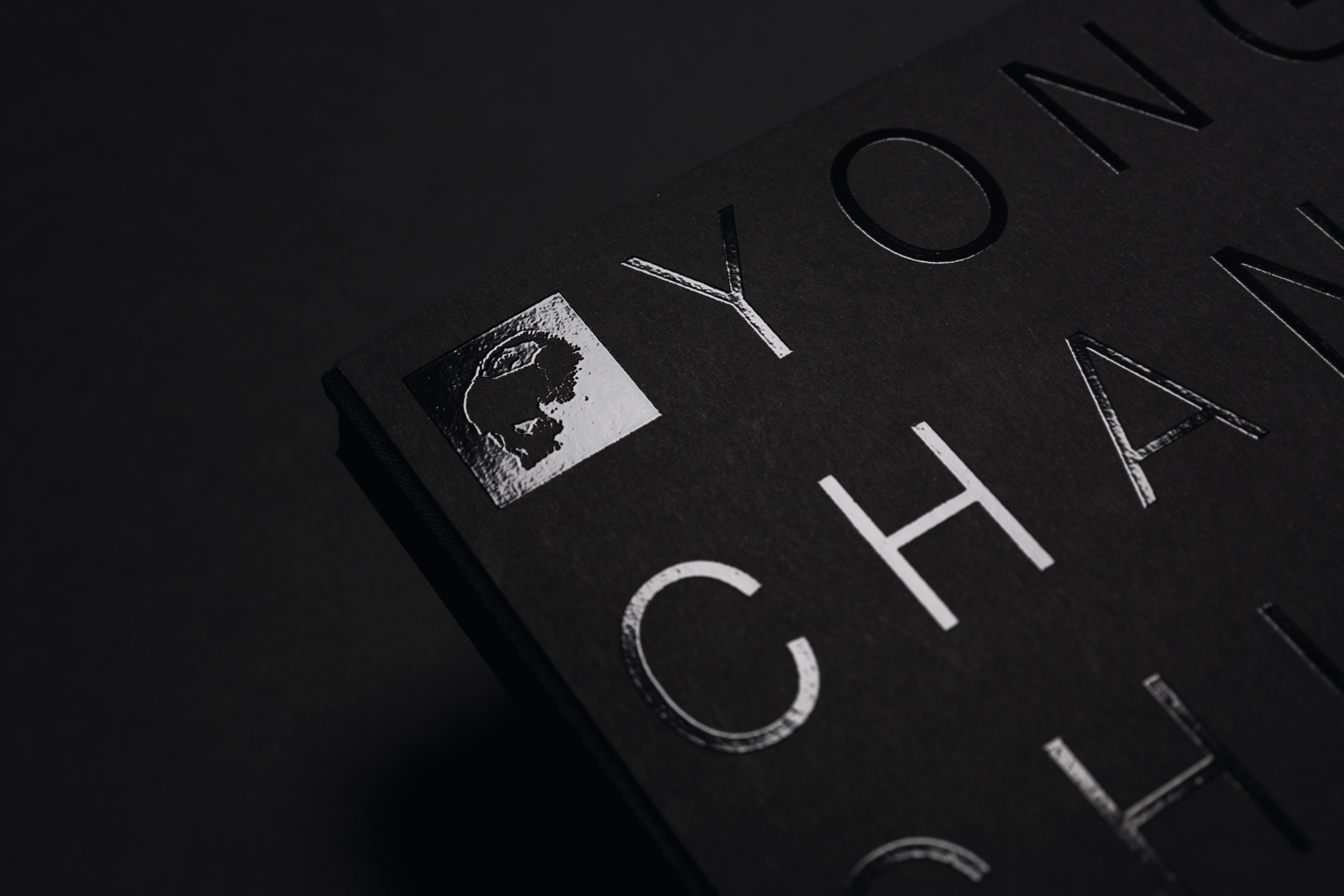 Detail Typografie mit partieller Lackierung / Detail typography with partial varnish