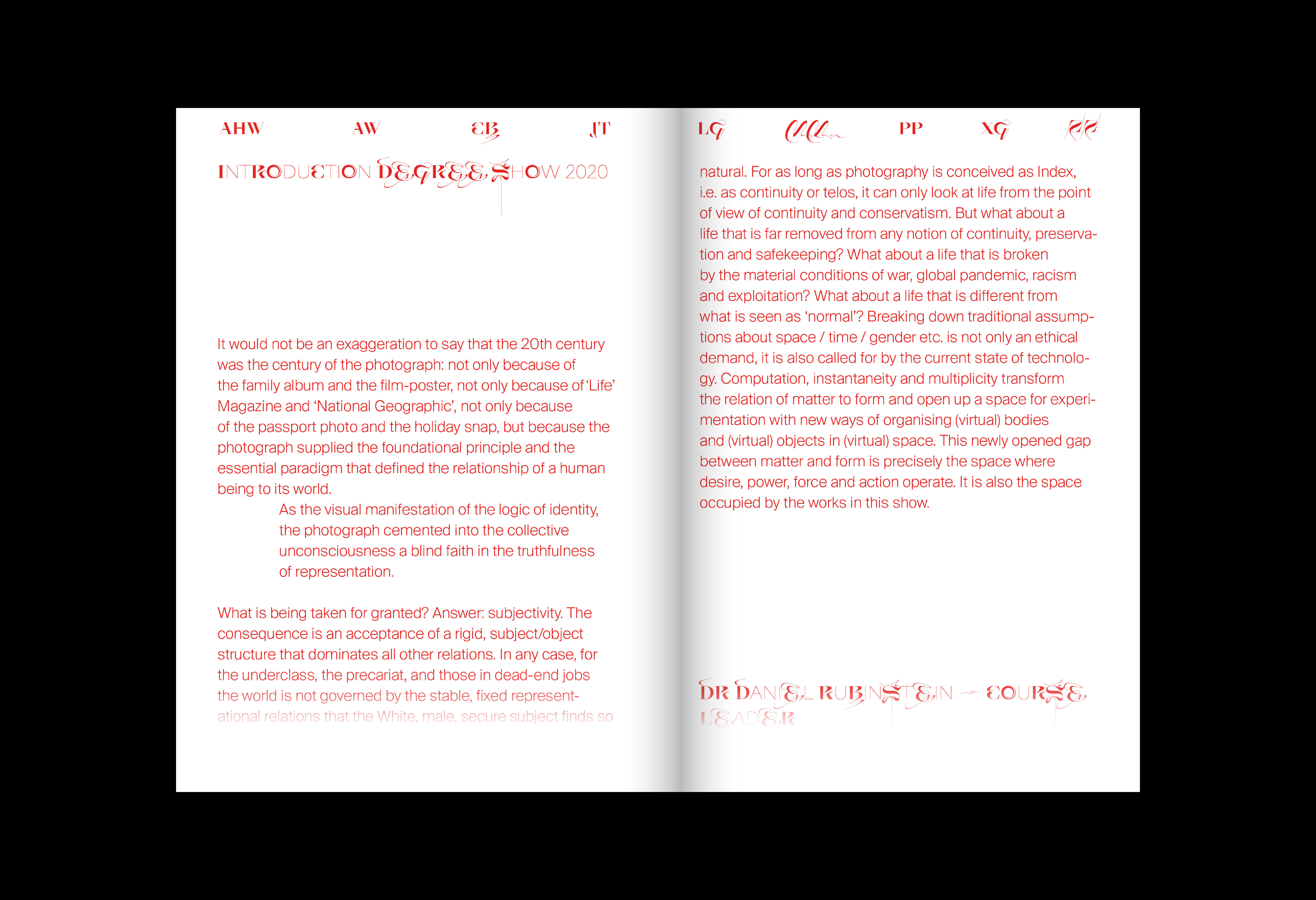 Doppelseite Kunstkatalog mit roter Schrift / Double page art catalog with red font