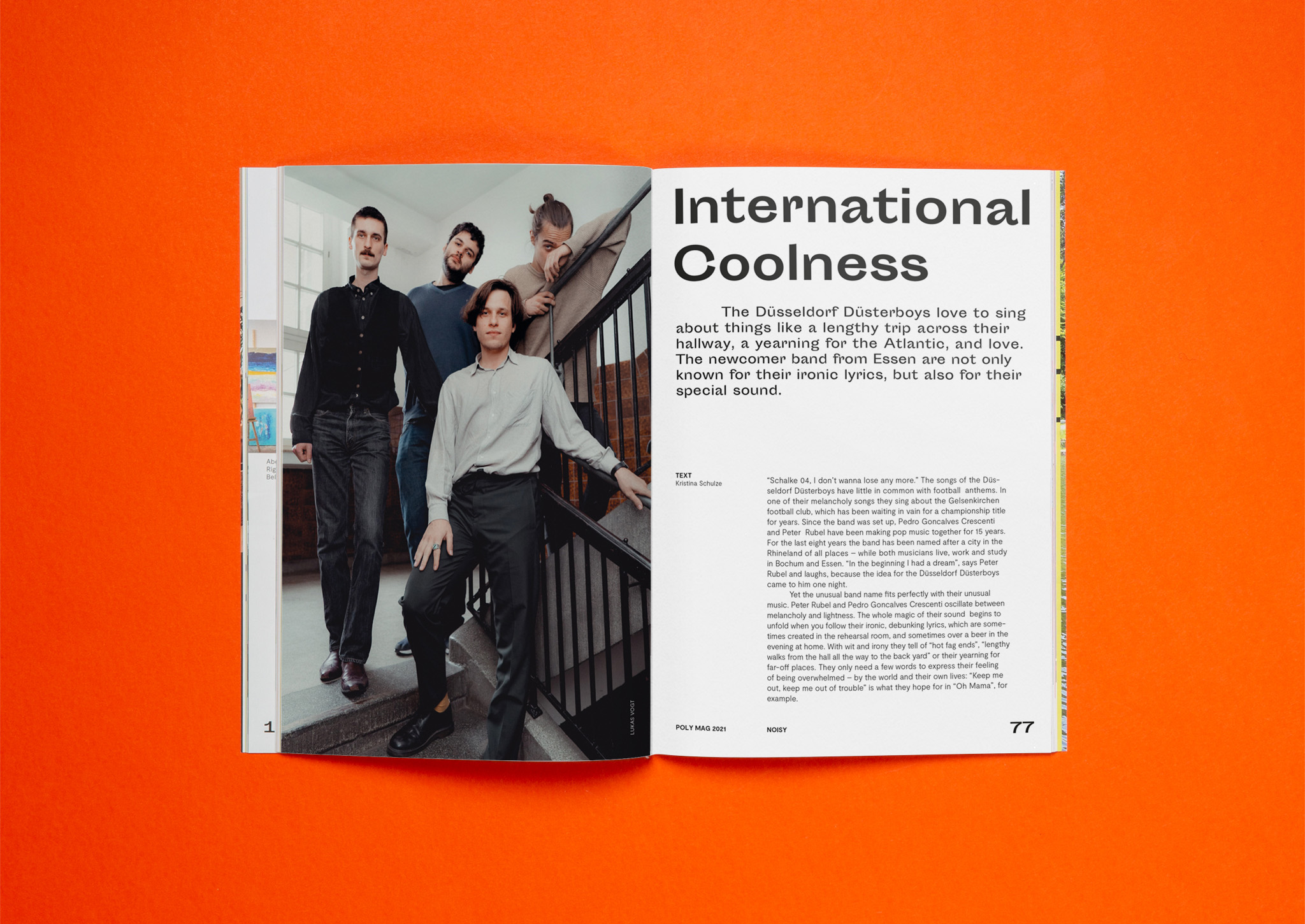 Aufmacherseite mit Bandfoto und riesiger Headline / Lead page with band photo and huge headline